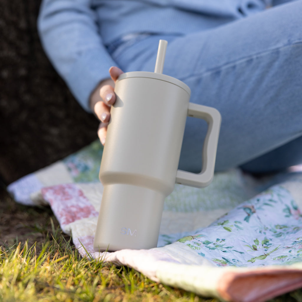 Simple Modern 30 fl oz Insulated Stainless Steel Trek Tumbler with Straw Lid | Seaglass Sage and Cream Checkmate M690P