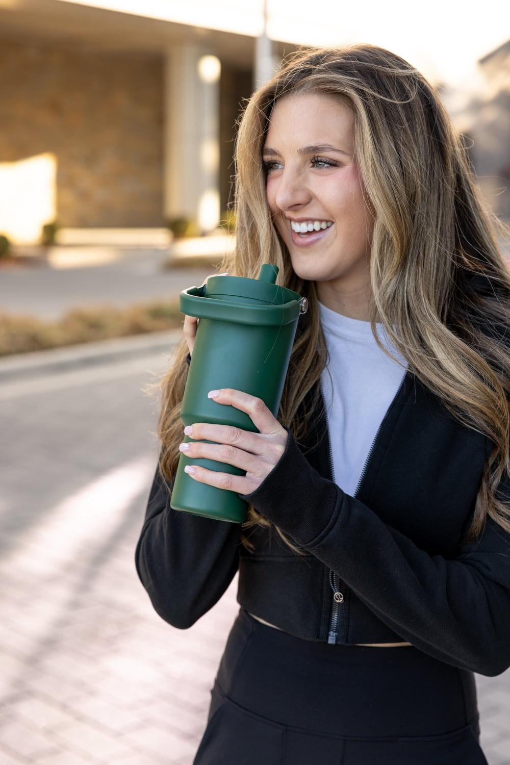 Simple Modern 30 fl oz Insulated Stainless Steel Trek Pivot Tumbler with Straw Lid and Top Handle|Forest M400G