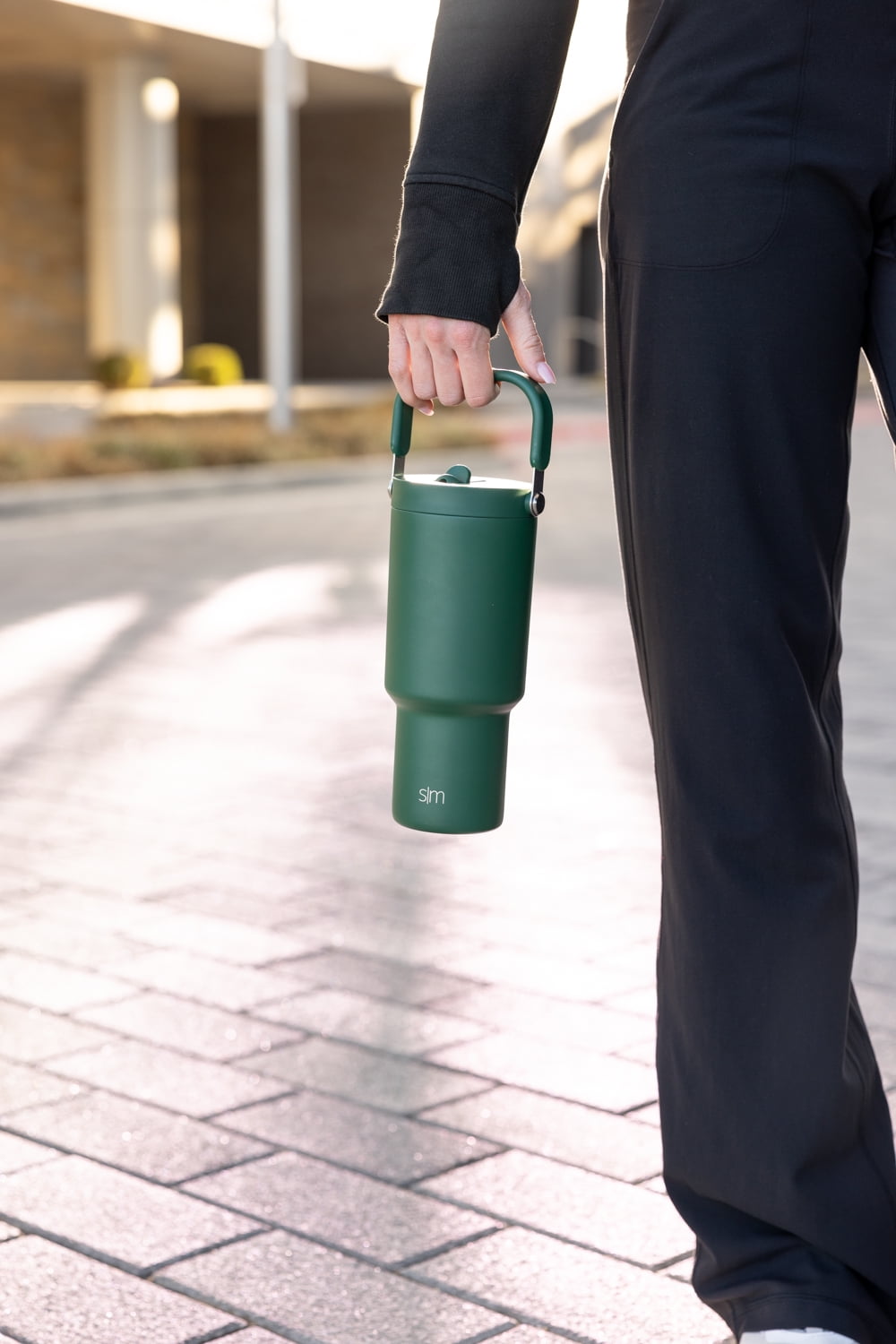 Simple Modern 30 fl oz Insulated Stainless Steel Trek Pivot Tumbler with Straw Lid and Top Handle|Forest M400G