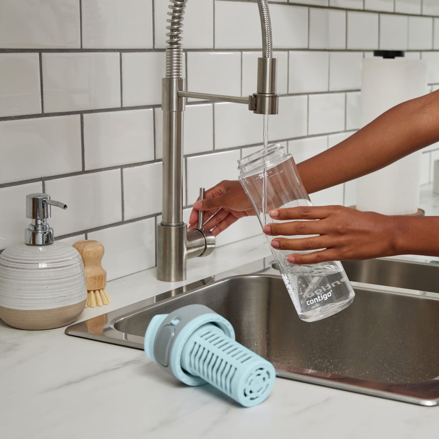 (2 pack) Contigo Clybourn Plastic FreeFlow Filter Water Bottle with AUTOSEAL Lid 24 oz., Salt, with Replacable Filter M53G