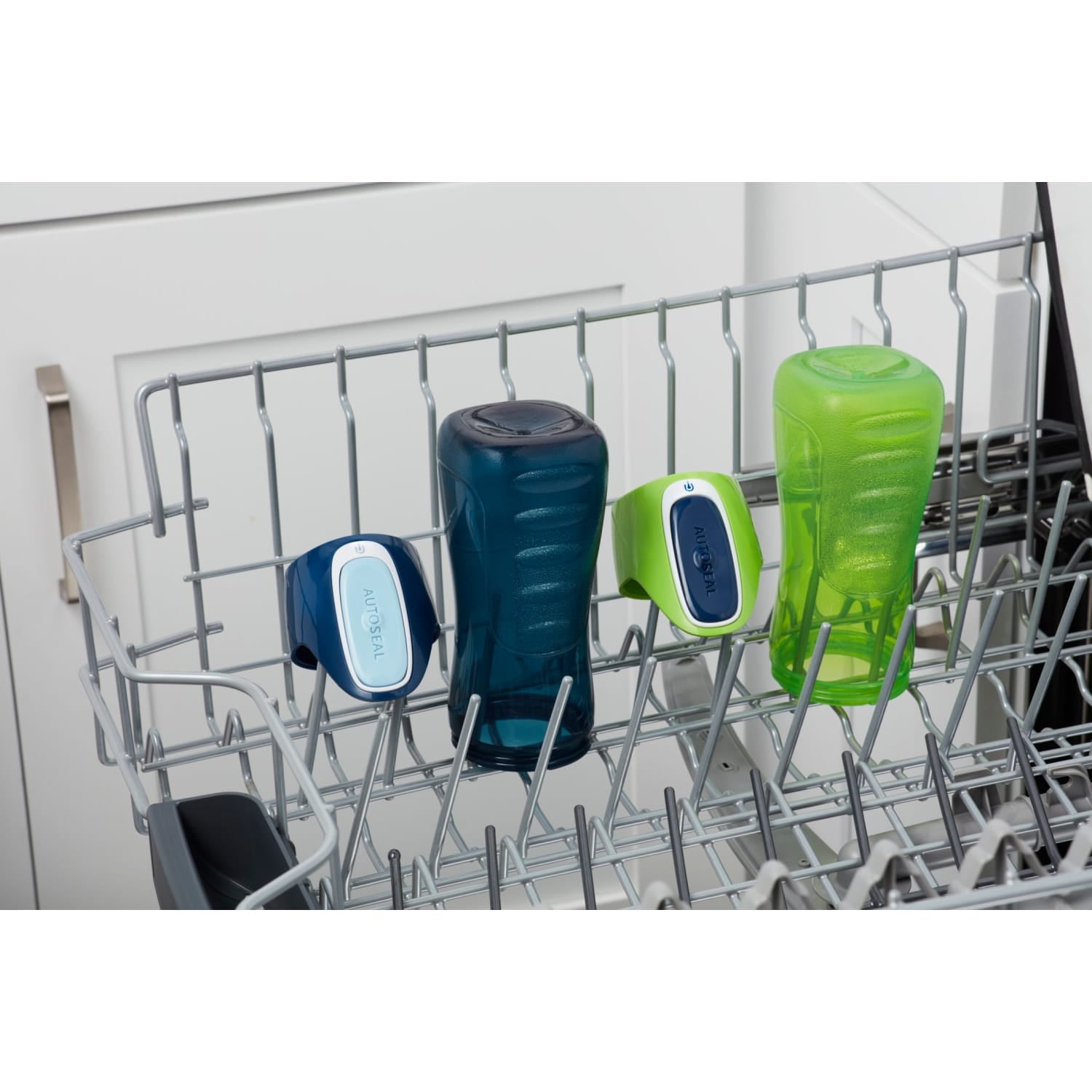 Contigo Kids Trekker Water Bottle with AUTOSEAL Lid Navy Blue and Granny Smith Green, 14 fl oz., 2-pack M123A