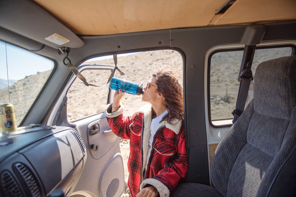 Camelbak Thrive™ Chug 50oz Water Bottle, Charcoal M273S
