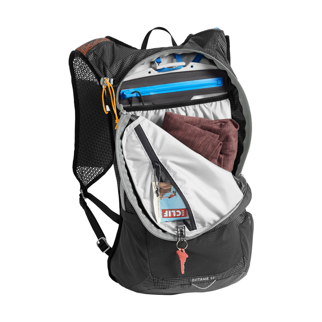 Octane™ 12, Fusion 2L, Black/Apricot M263L