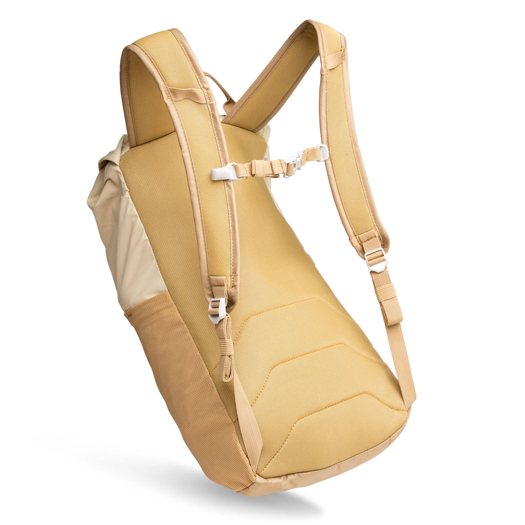 CamelBak Arête™ 18 Hydration Pack 50 oz, Canyon Clay M249Z