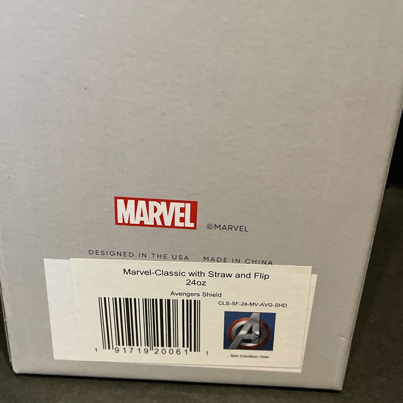 Simple Modern Insulated Avengers Shield 24oz  Tumbler W/Flip Lid and Straw Lid M426F